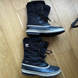 Sorel Winter Boot. Men’s 1964 PAC style. Black. A classic - Like New! US 10.